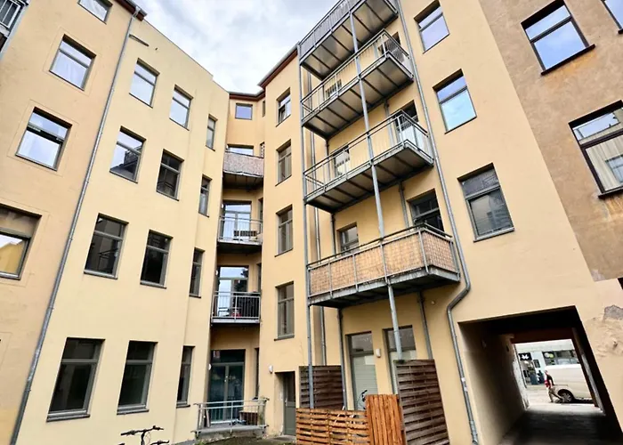 Premium Apartment In Magdeburg Stadtfeld Ost Mit 2 Schlafzimmern & Stellplatz
