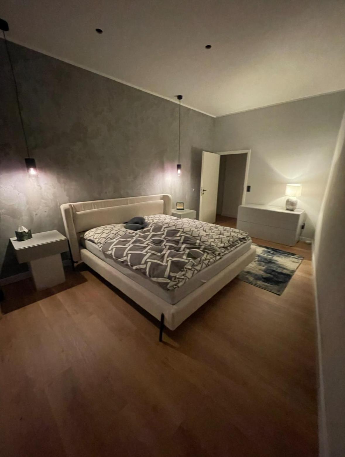 Apartment Premium In Stadtfeld Ost Mit 2 Schlafzimmern & Stellplatz *