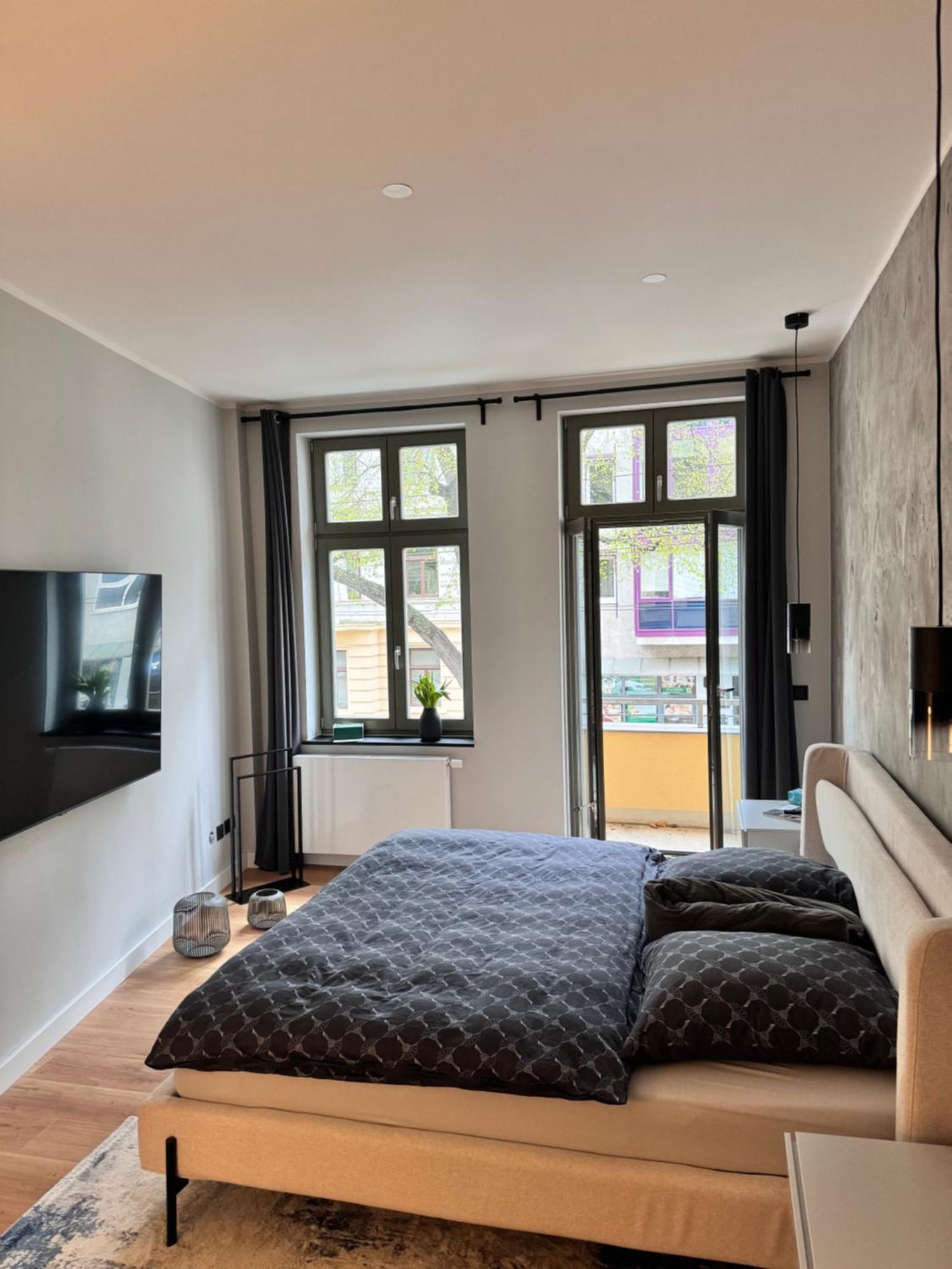 Apartment Premium In Stadtfeld Ost Mit 2 Schlafzimmern & Stellplatz